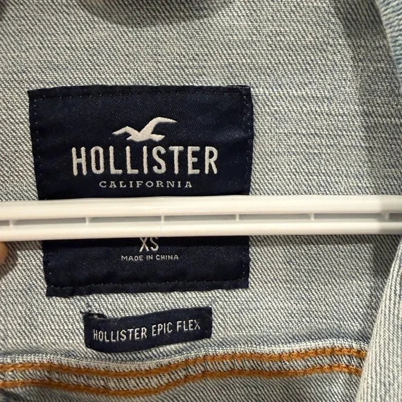 Hollister Unisex Faded Blue Denim Jacket - Picture 6 of 7